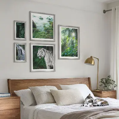 Gallery wall Tropical nature animals