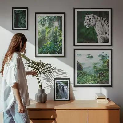 Gallery wall Tropical nature animals
