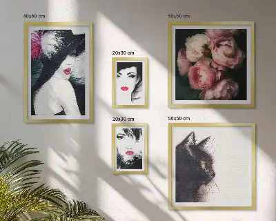 Set of 5 wall art pieces Stylish portraits of women with roses