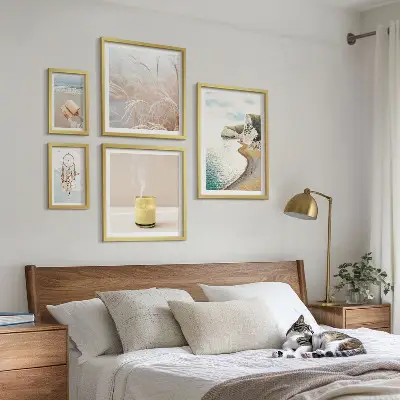 Framed photo set Relaxing book themes
