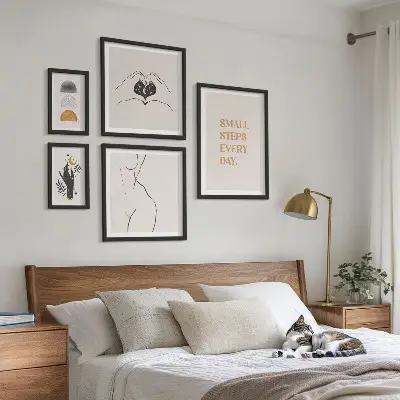 Framed photo set featuring positive minimalist motivational quotes