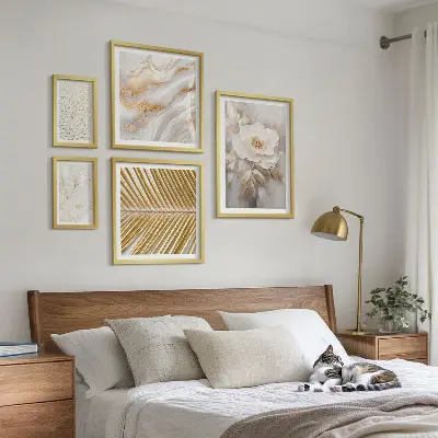 Set of 5 wall art pieces Stylish floral motifs