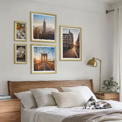 Framed photo set Charming city architecture