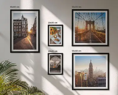 Framed photo set Charming city architecture