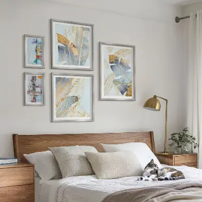 Set of 5 wall art pieces Modern plant motifs