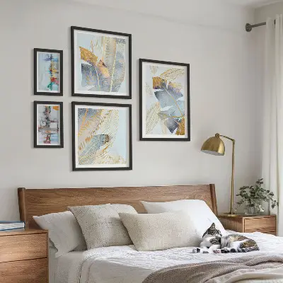Set of 5 wall art pieces Modern plant motifs