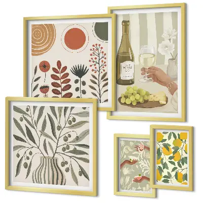 Gallery wall Stylish wine decorations