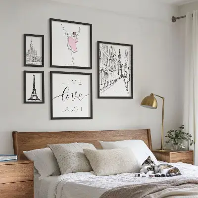 Gallery wall Stylish Parisian inspirations