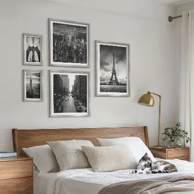 Set of 5 wall art pieces Black and white architectural icons