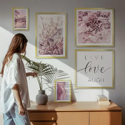 Framed photo set with floral motifs and pastel slogans