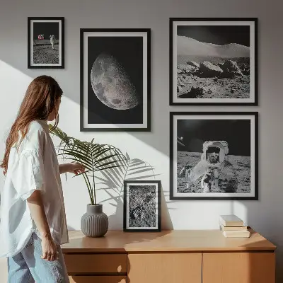 Gallery wall Astronauts' lunar landscapes