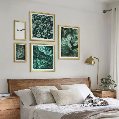 Gallery wall Green leaves modern plants