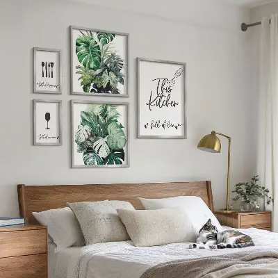 Framed photo set with kitchen plants and positive slogans