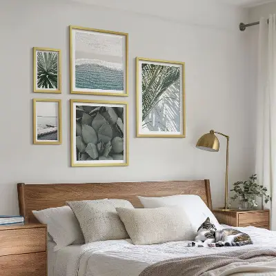 Gallery wall Tropical plants with the sea