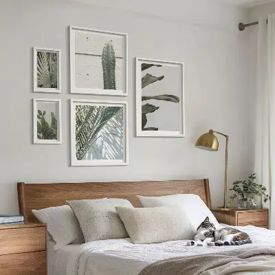 Framed photo set Modern plant accents