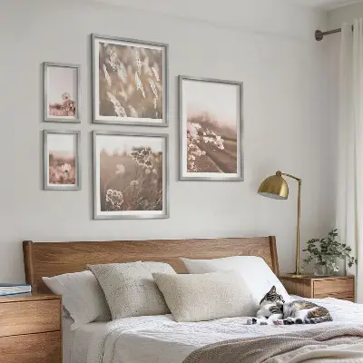 Framed photo set Floral motifs of delicate nature