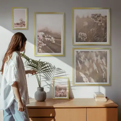 Framed photo set Floral motifs of delicate nature