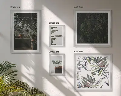 Framed photo set with green oasis plant motifs