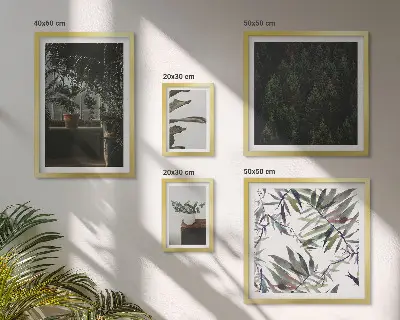Framed photo set with green oasis plant motifs