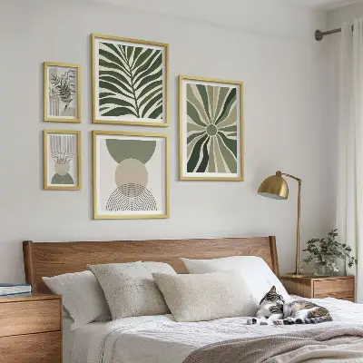 Framed photo set Stylish graphics with greenery