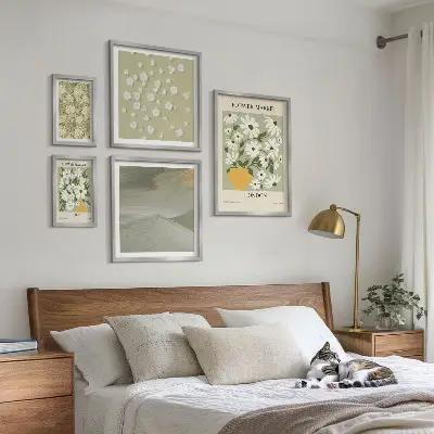 Set of 5 wall art pieces Floral urban motifs