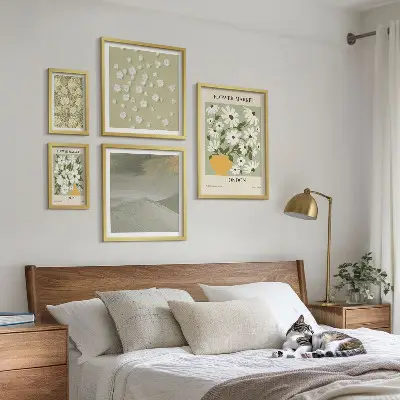 Set of 5 wall art pieces Floral urban motifs