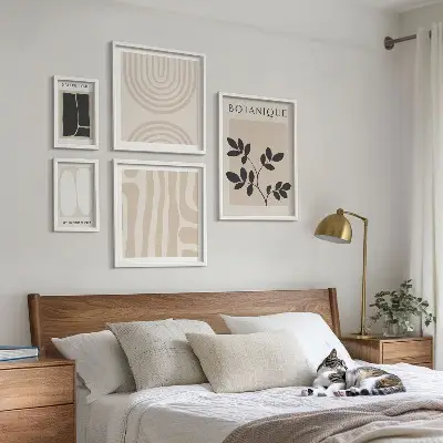 Set of 5 wall art pieces Stylish plant graphics