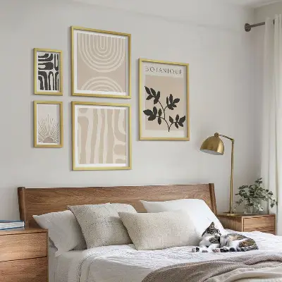 Set of 5 wall art pieces Stylish neutral plant motifs