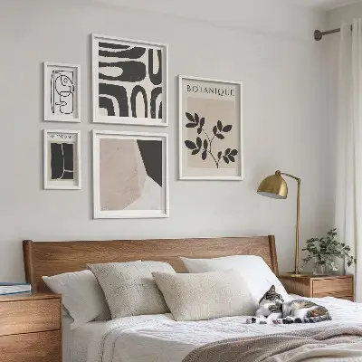 Gallery wall Stylish minimalist graphics