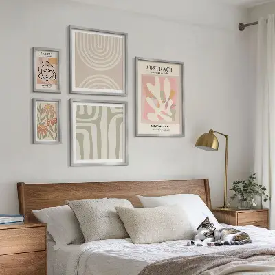 Gallery wall Stylish abstract plants
