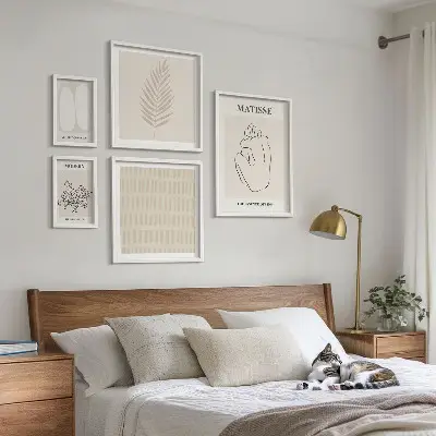 Gallery wall Minimalist style shapes