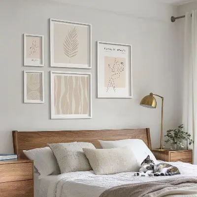 Set of 5 wall art pieces with beautiful minimalist motifs