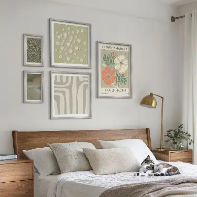 Set of 5 wall art pieces with boho plant motifs