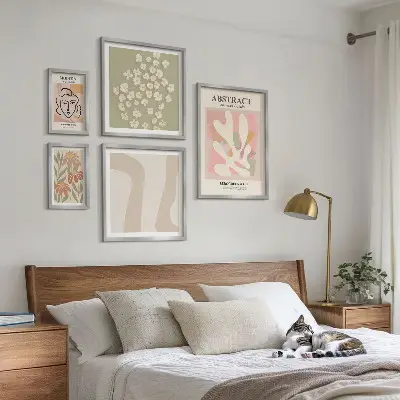 Framed photo set Stylish abstract flowers interior