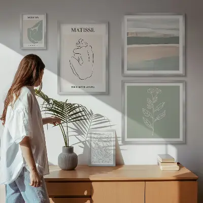 Set of 5 wall art pieces Stylish plant graphics