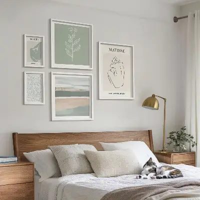 Set of 5 wall art pieces Stylish plant graphics
