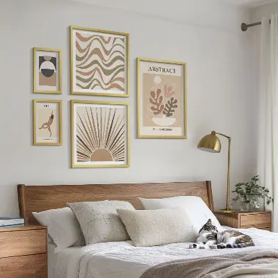 Gallery wall Stylish plant abstractions