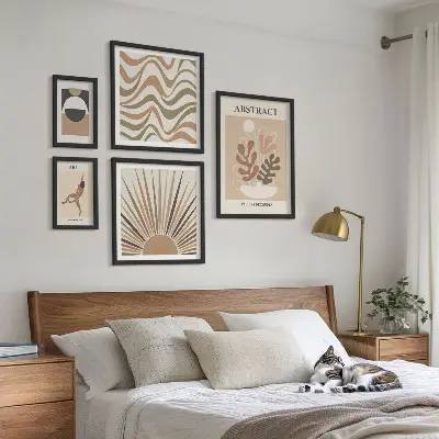Gallery wall Stylish plant abstractions