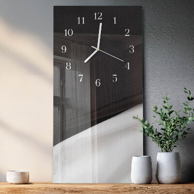 Glass clock vertical Contrast