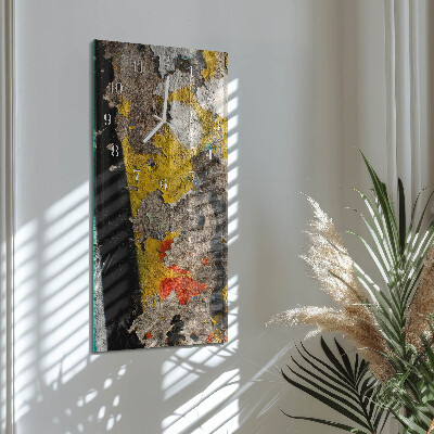 Vertical wall clock Cracked surface
