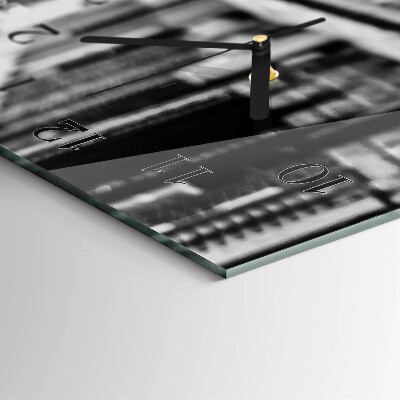 Glass clock vertical Route
