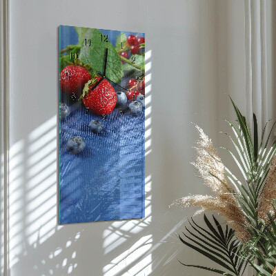 Modern vertical wall clock Berry