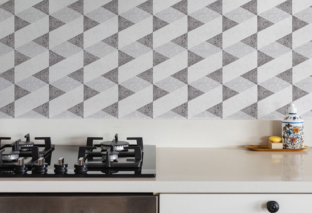 The wall in the kitchen without renovation